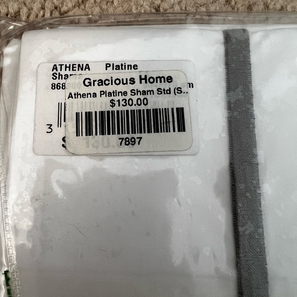 Yves Delorme Palace Collection Athena Standard Shams. - Picture 7 of 9